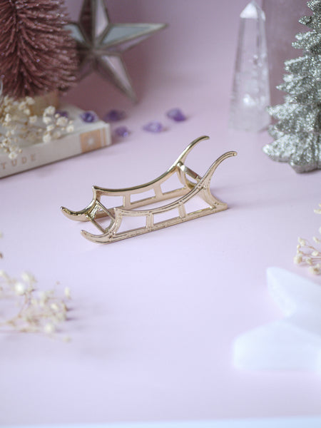 Magical Sleigh Sphere Stand