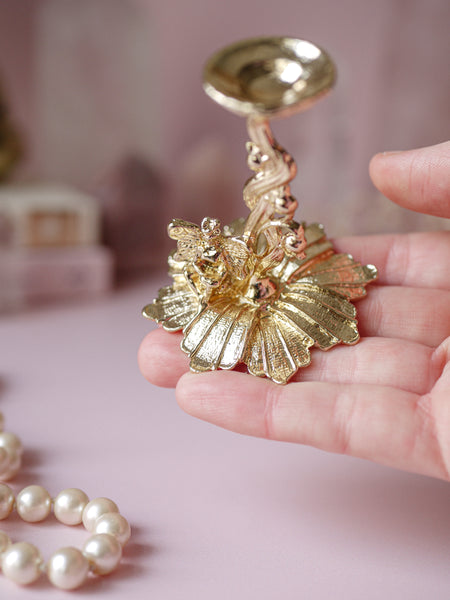 Fairy & The Flower Stand